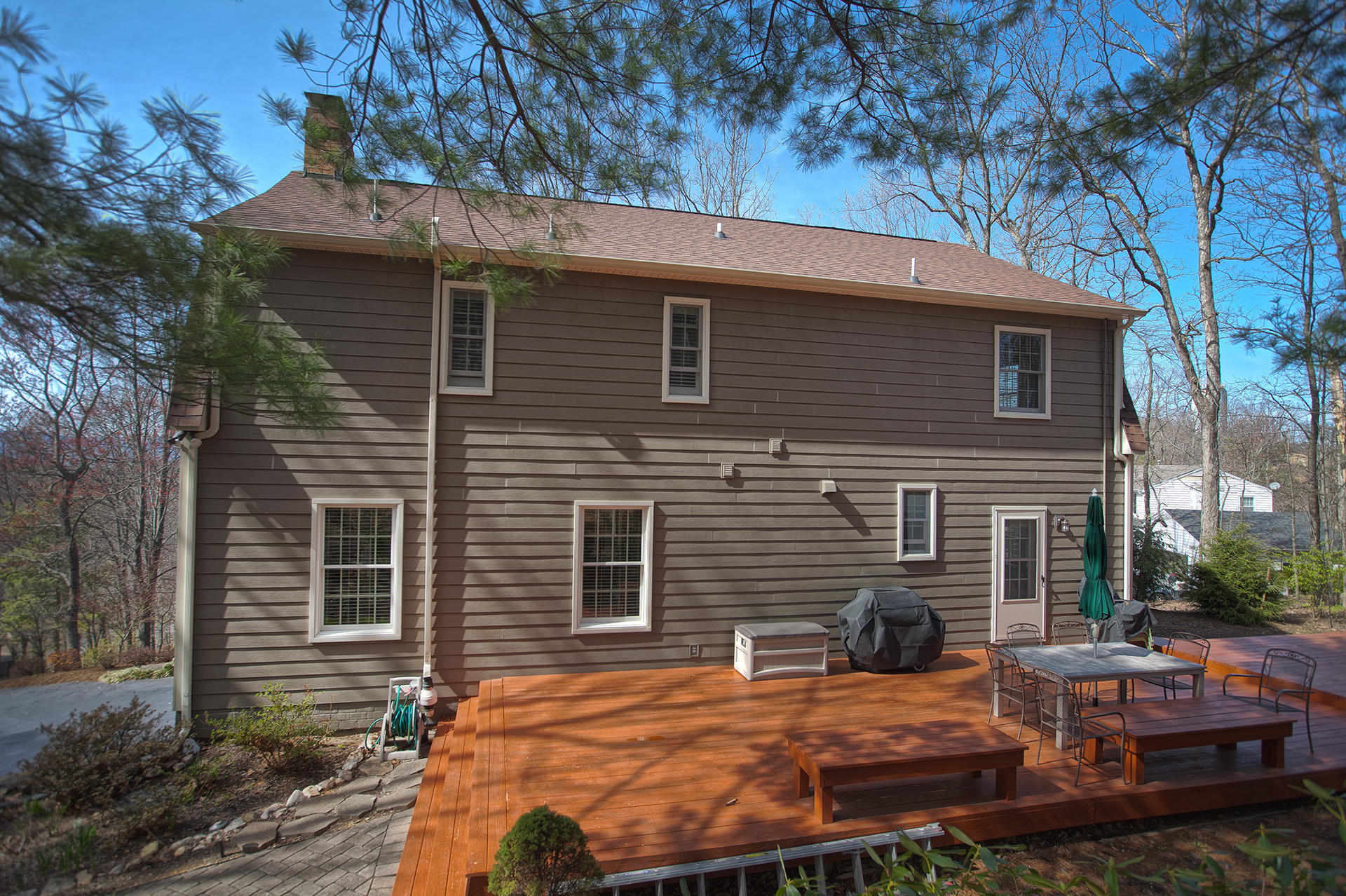 5233 Falcon Ridge Road Roanoke, VA 24018 - Photo 6 of 50 a backyard of house with outdoor seating