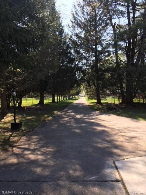 15487 Haggerty Road Belleville, MI 48111 - Photo 58 of 82 Drive.jpg