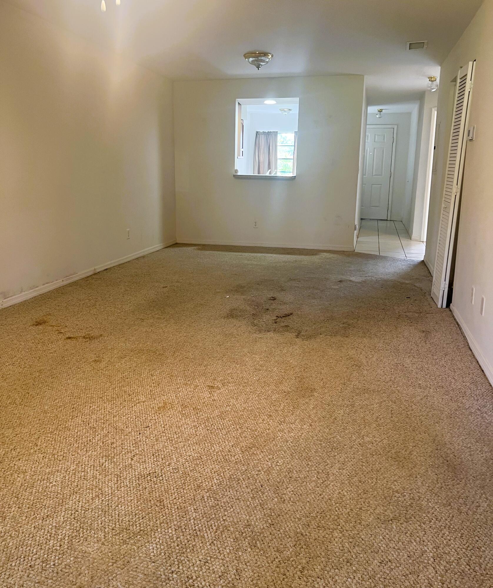 6032 Indrio Road, Unit 8 Fort Pierce, FL 34951 - Photo 5 of 26 Living Room