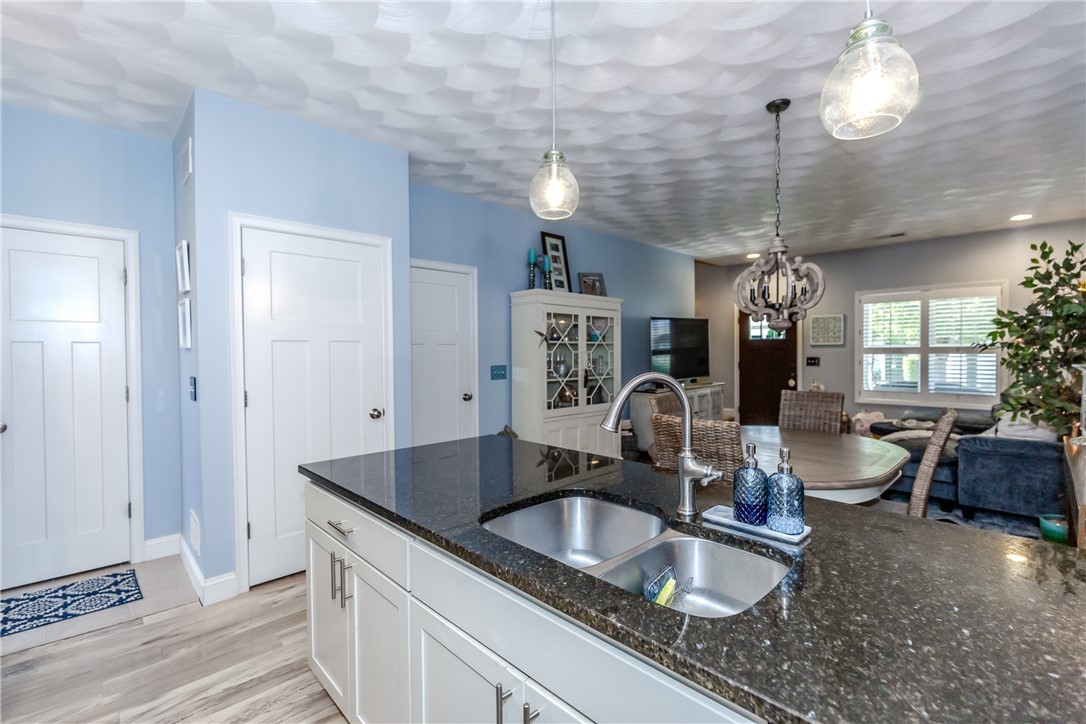 301 West Shore Road, Unit 10 Warwick, RI 02889 - Photo 12 of 28 Kitchen