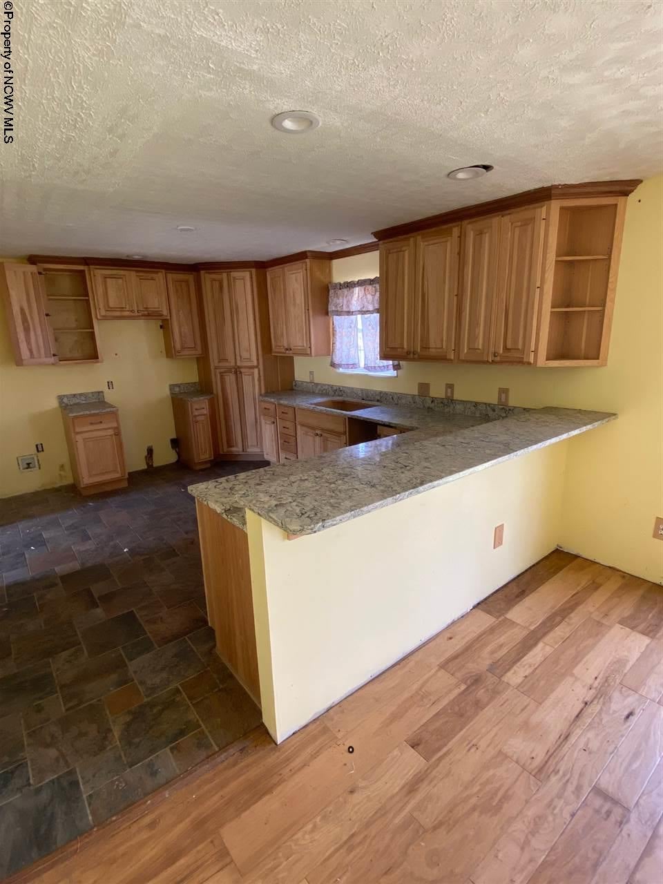 636 Alpine Drive Ivydale, WV 25113 - Photo 3 of 21 Gallery Image 3
