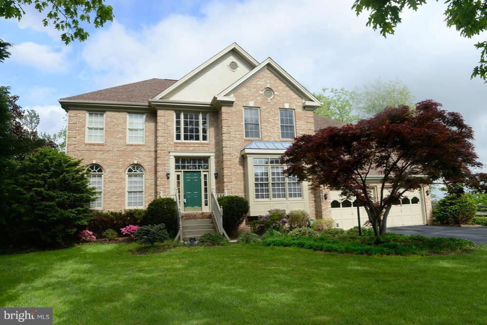 20009 Hickman Way Poolesville, MD 20837 - Photo 1 of 30 Exterior (Front)