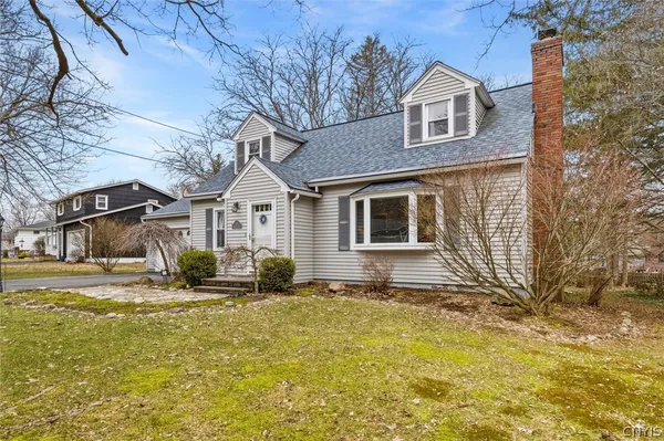 $329,900 | 105 Vanida Lane, Manlius, NY 13066