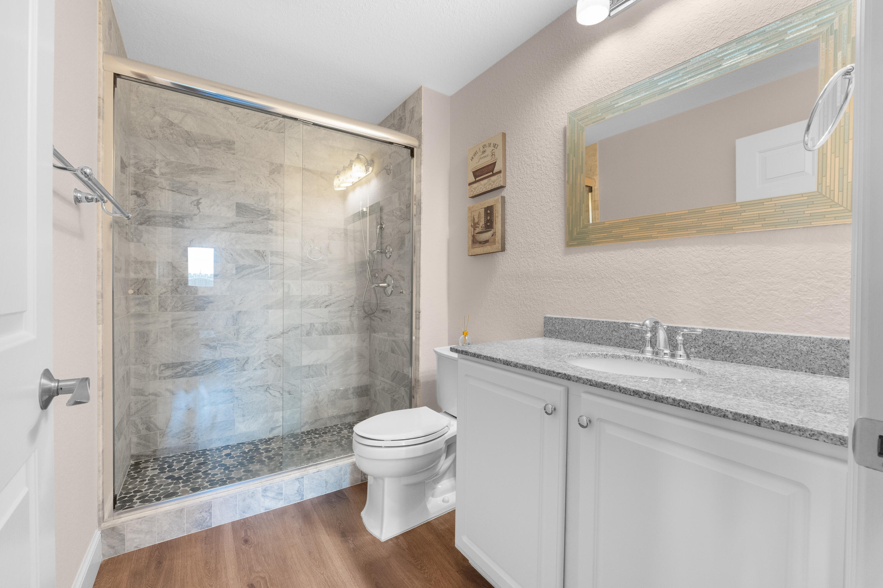 370 Golfview Road, Unit 104 North Palm Beach, FL 33408 - Photo 17 of 28 Bathroom 2