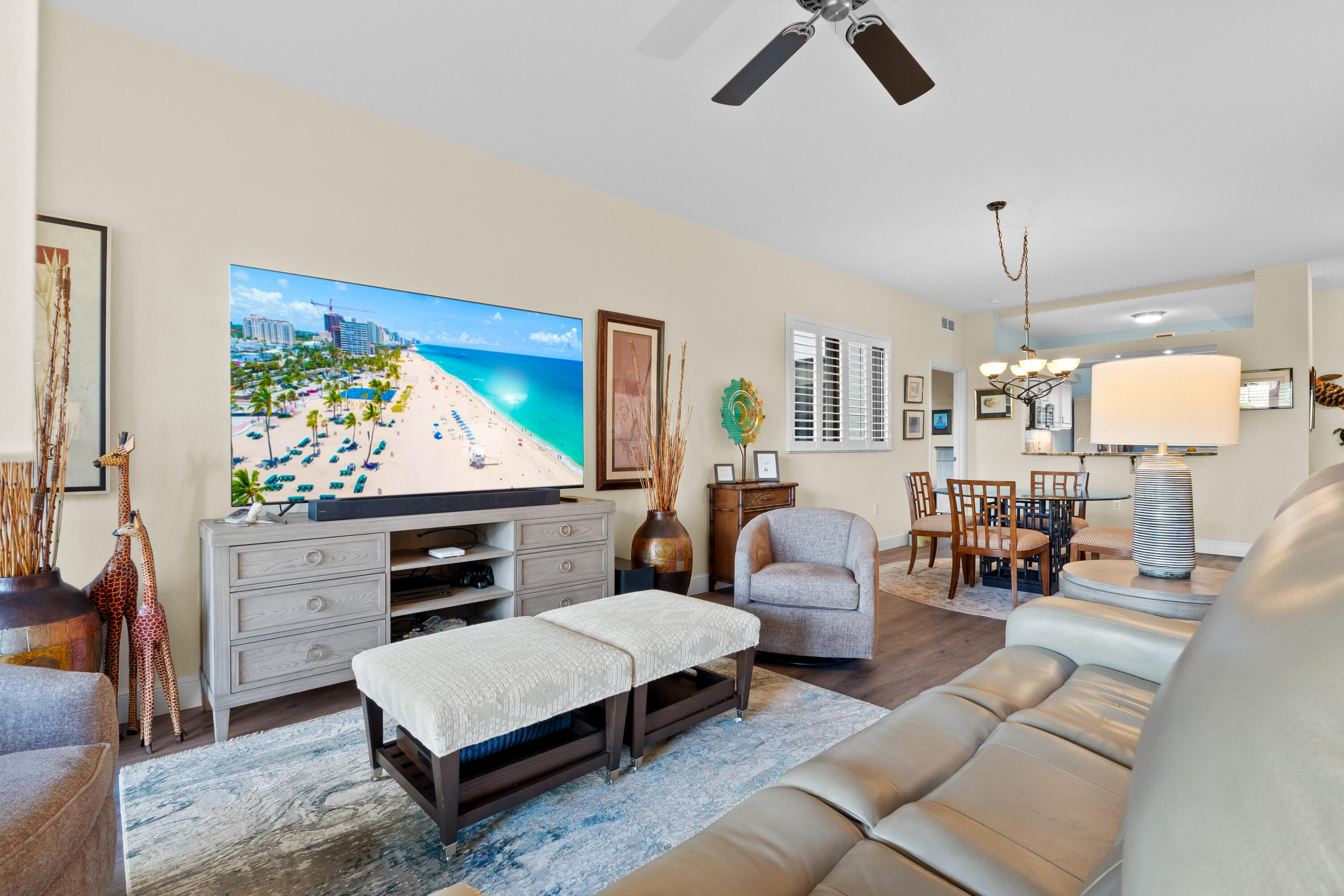370 Golfview Road, Unit 104 North Palm Beach, FL 33408 - Photo 7 of 28 Living area