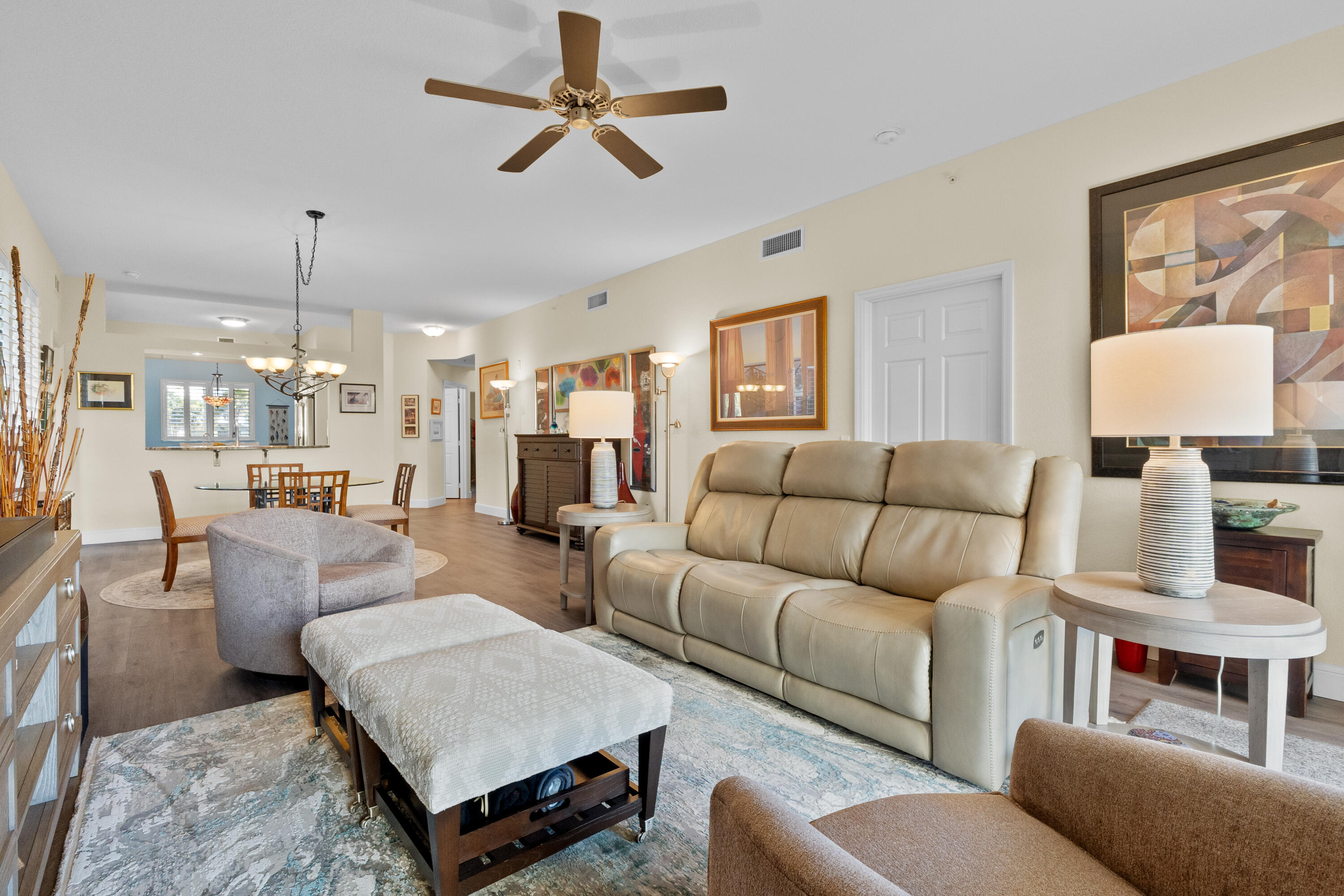370 Golfview Road, Unit 104 North Palm Beach, FL 33408 - Photo 8 of 28 Living area