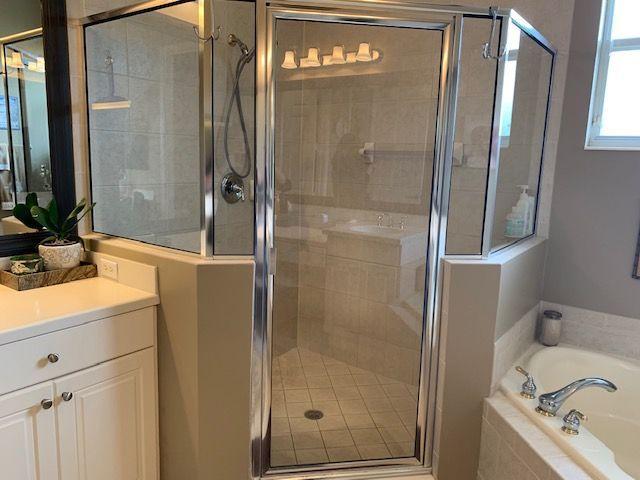 271 Southwest Walking Path Stuart, FL 34997 - Photo 19 of 35 a bathroom with a bathtub and a sink