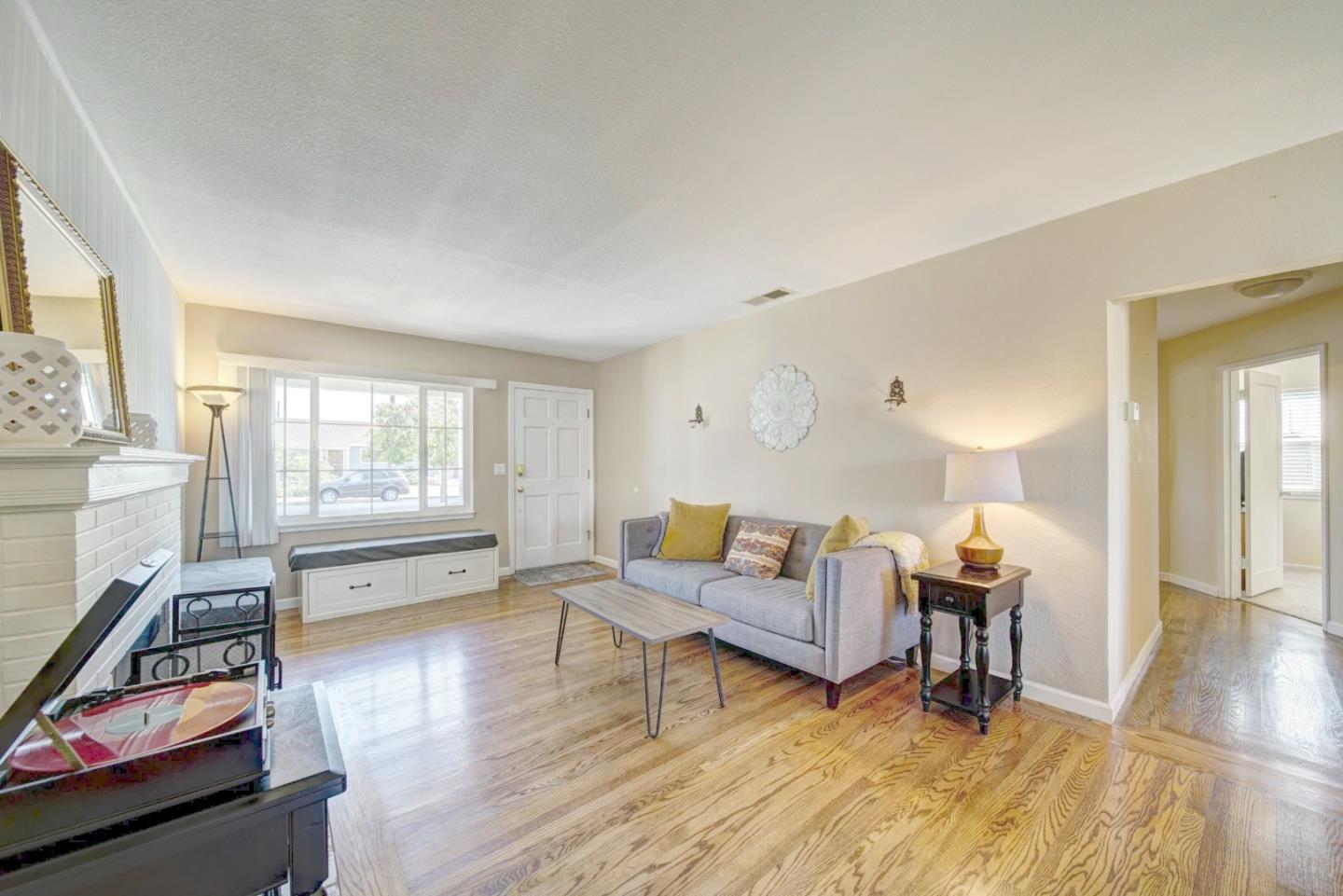 1024 Locust Street Livermore, CA 94551 - Photo 4 of 18