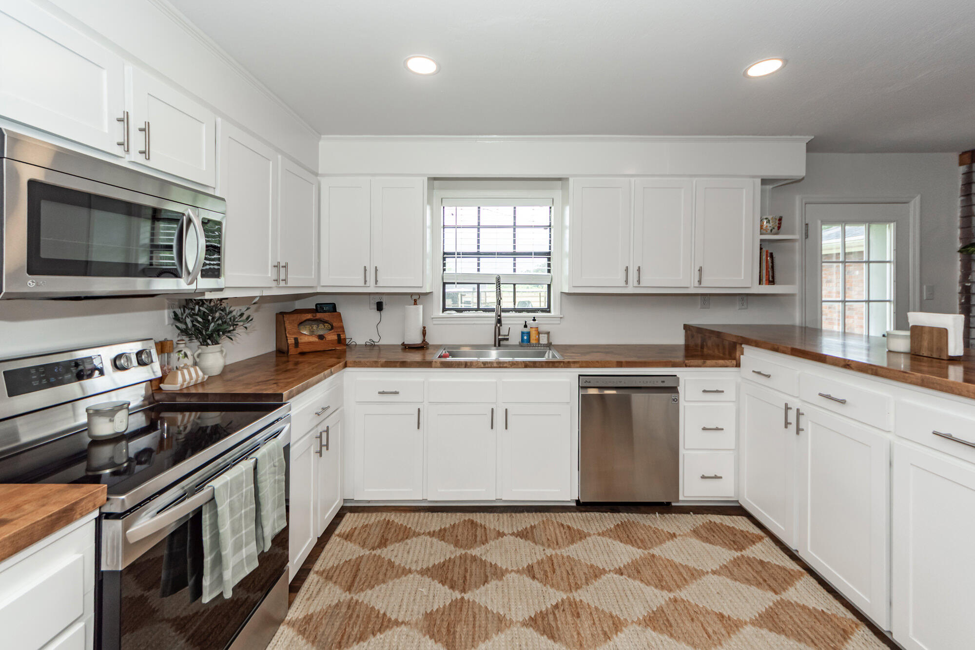 1757 Zion Road Dorchester, SC 29437 - Photo 3 of 39