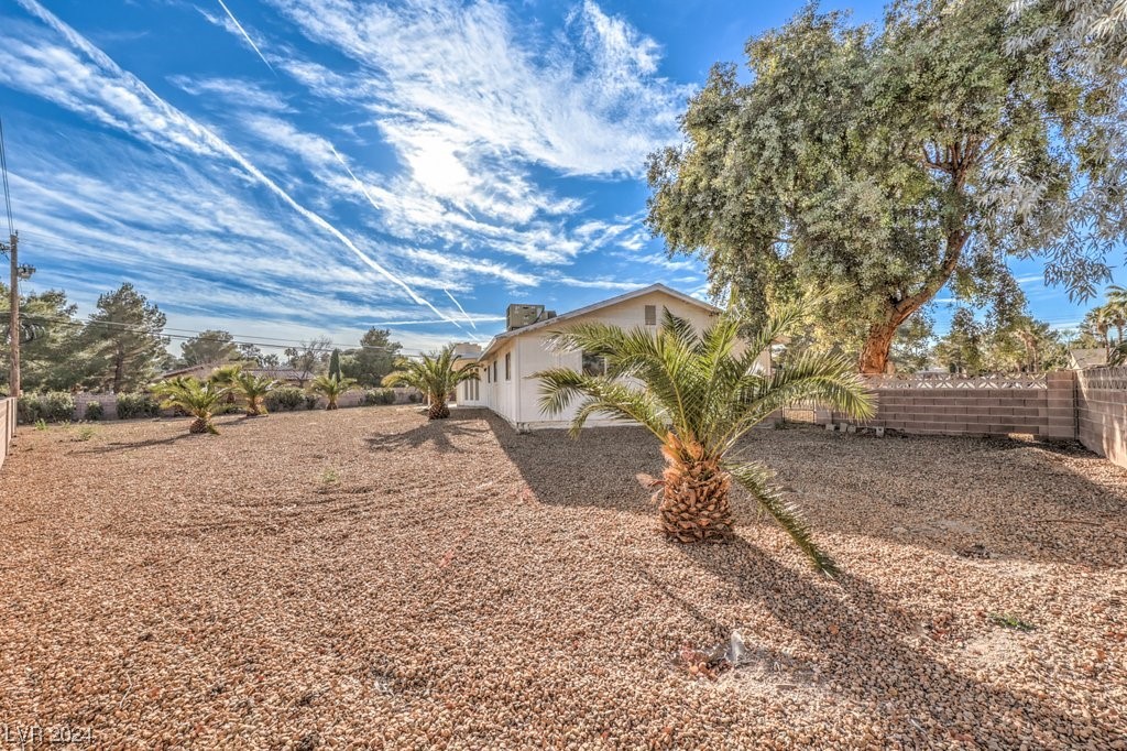 3080 Westwind Road Las Vegas, NV 89146 - Photo 36 of 53 Gallery Image 36