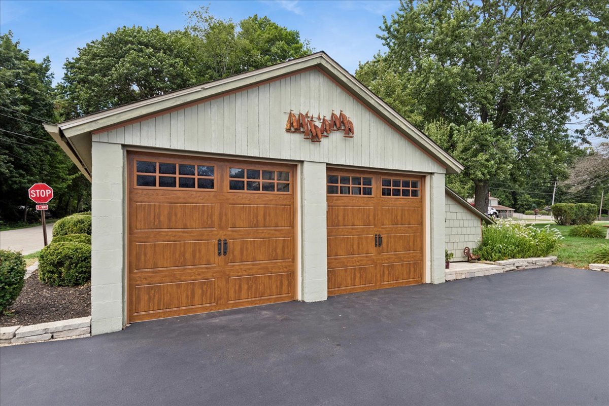 346 Sheridan Road Winthrop Harbor, IL 60096 - Photo 30 of 31 Gallery Image 30