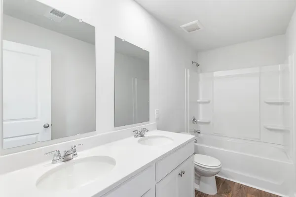 $342,880 | 333 Bluebell Way, Moncks Corner, SC 29461