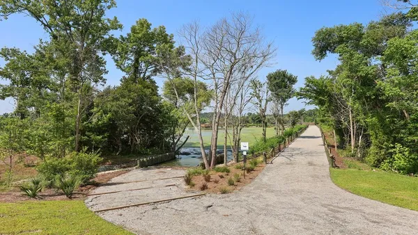 $342,880 | 333 Bluebell Way, Moncks Corner, SC 29461