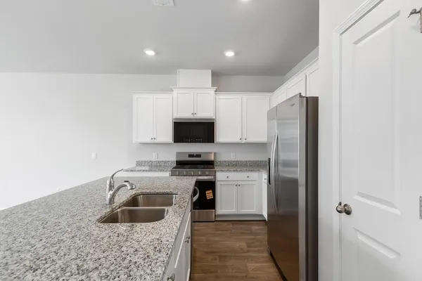 $342,880 | 333 Bluebell Way, Moncks Corner, SC 29461