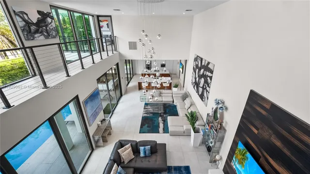 $3,600,000 | 1600 Northeast 6th Street, Fort Lauderdale, FL 33304