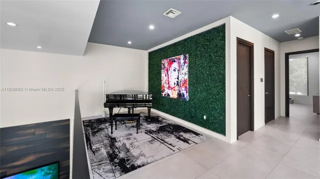 $3,600,000 | 1600 Northeast 6th Street, Fort Lauderdale, FL 33304