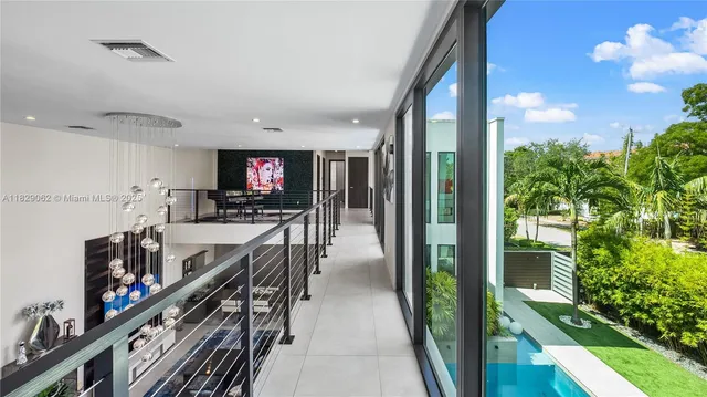 $3,600,000 | 1600 Northeast 6th Street, Fort Lauderdale, FL 33304