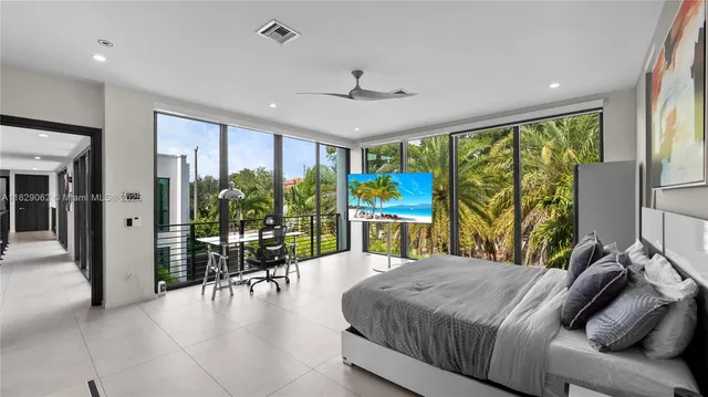 $3,600,000 | 1600 Northeast 6th Street, Fort Lauderdale, FL 33304