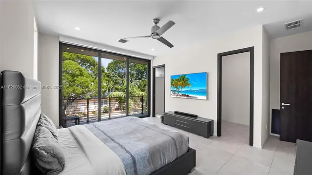 $3,600,000 | 1600 Northeast 6th Street, Fort Lauderdale, FL 33304