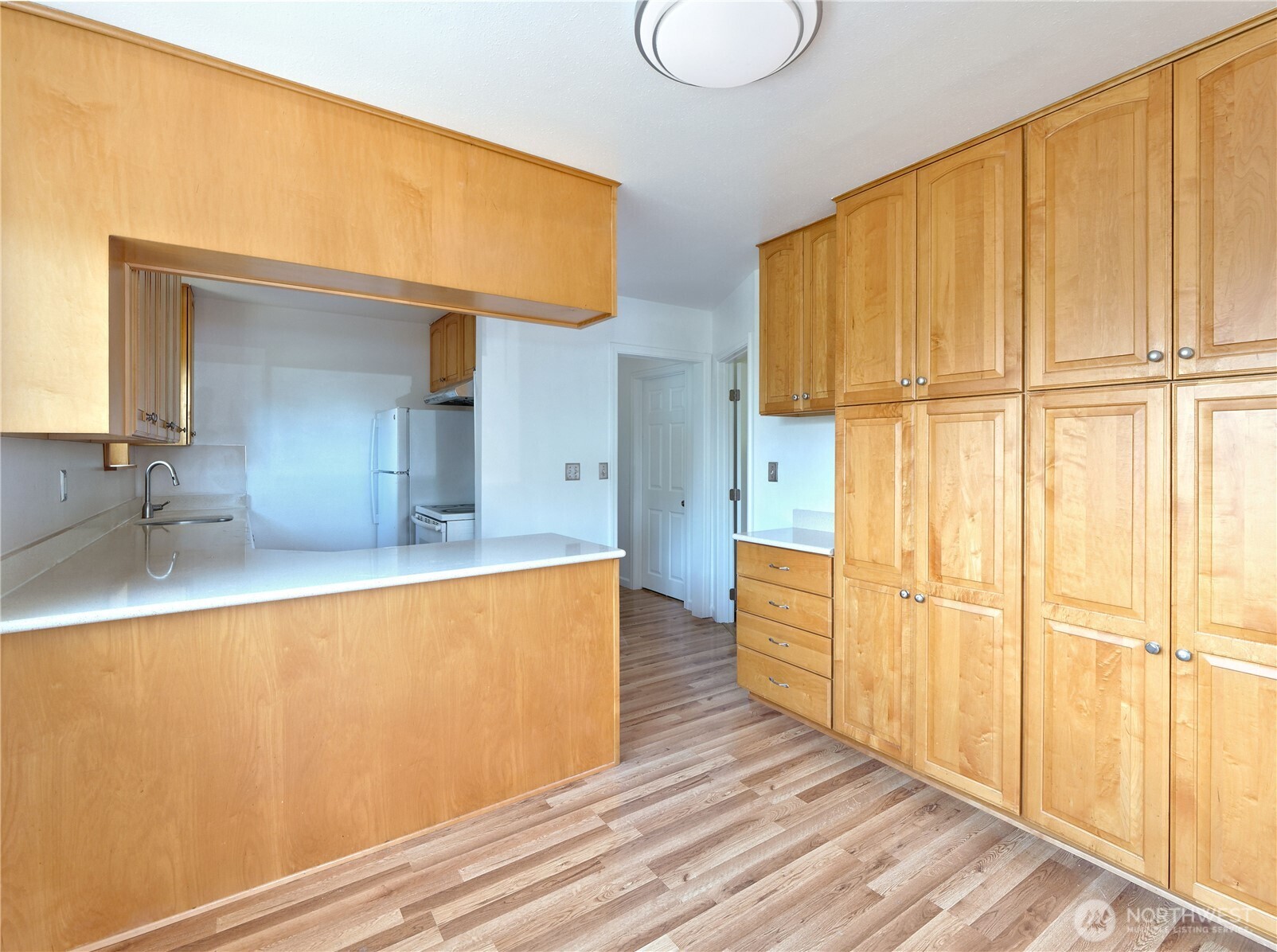 423 Lind Avenue Southwest Renton, WA 98057 - Photo 10 of 33