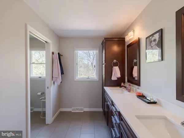 $699,900 | 411 Shipwrighter Way, Lansdale, PA 19446