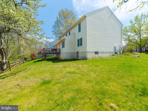 $699,900 | 411 Shipwrighter Way, Lansdale, PA 19446
