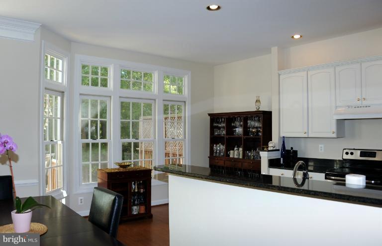 6335 Simmer Circle Springfield, VA 22150 - Photo 19 of 25 Kitchen