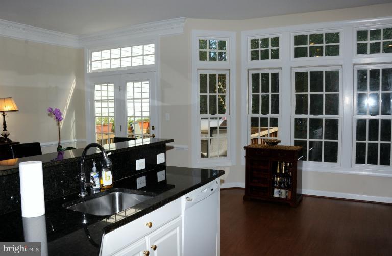 6335 Simmer Circle Springfield, VA 22150 - Photo 23 of 25 Kitchen
