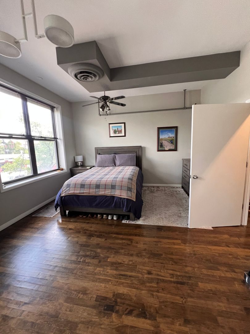 2013 West Division Street, Unit 2E Chicago, IL 60622 - Photo 5 of 13