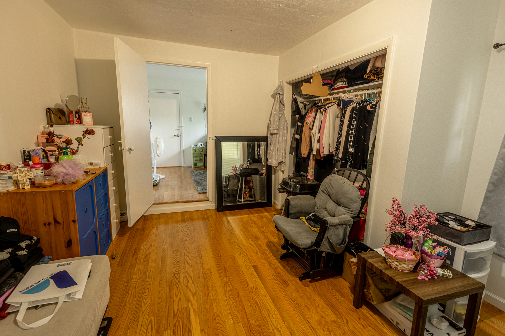 4422 Custer Avenue Brookfield, IL 60513 - Photo 16 of 22 a view of a room with gym equipment
