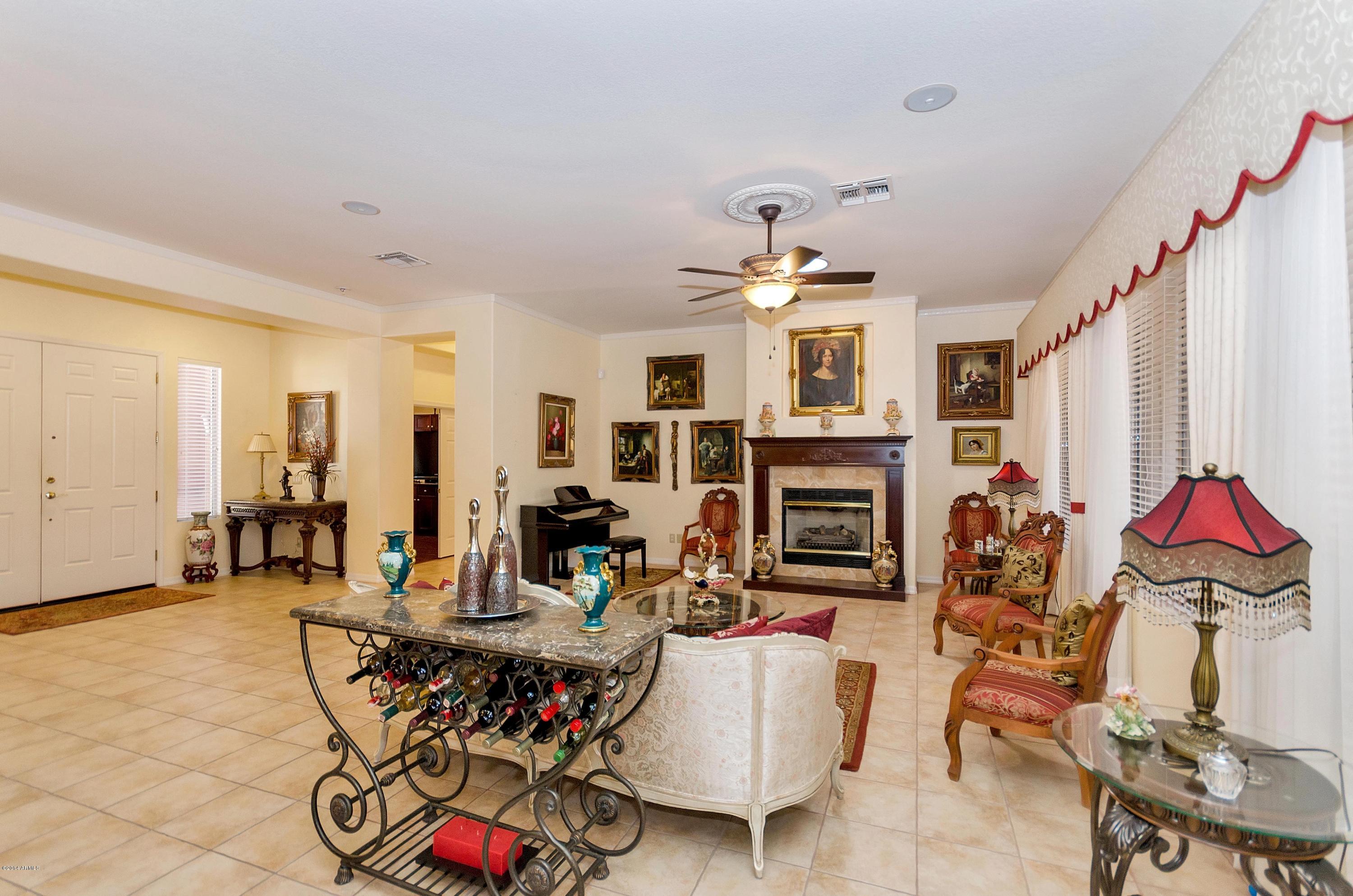 4468 East Walnut Road Gilbert, AZ 85298 - Photo 4 of 44 virtual-tour-142665-06