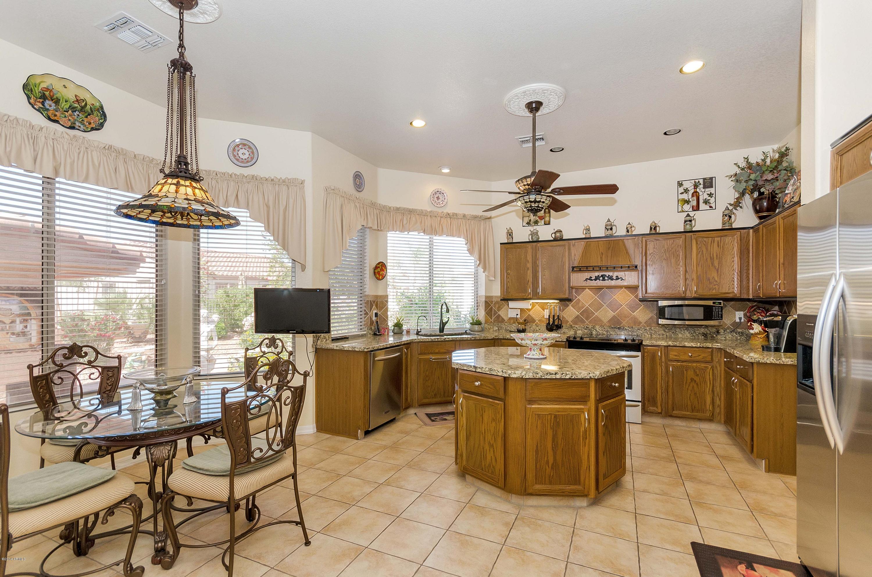 4468 East Walnut Road Gilbert, AZ 85298 - Photo 7 of 44 virtual-tour-142665-09