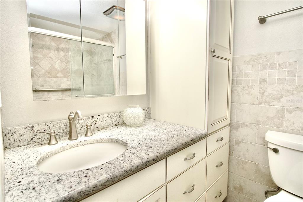 2101 Sunset Point Road, Unit 702 Clearwater, FL 33765 - Photo 13 of 20