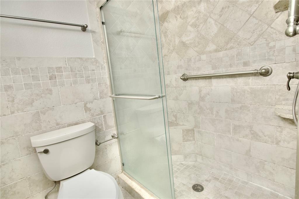 2101 Sunset Point Road, Unit 702 Clearwater, FL 33765 - Photo 14 of 20