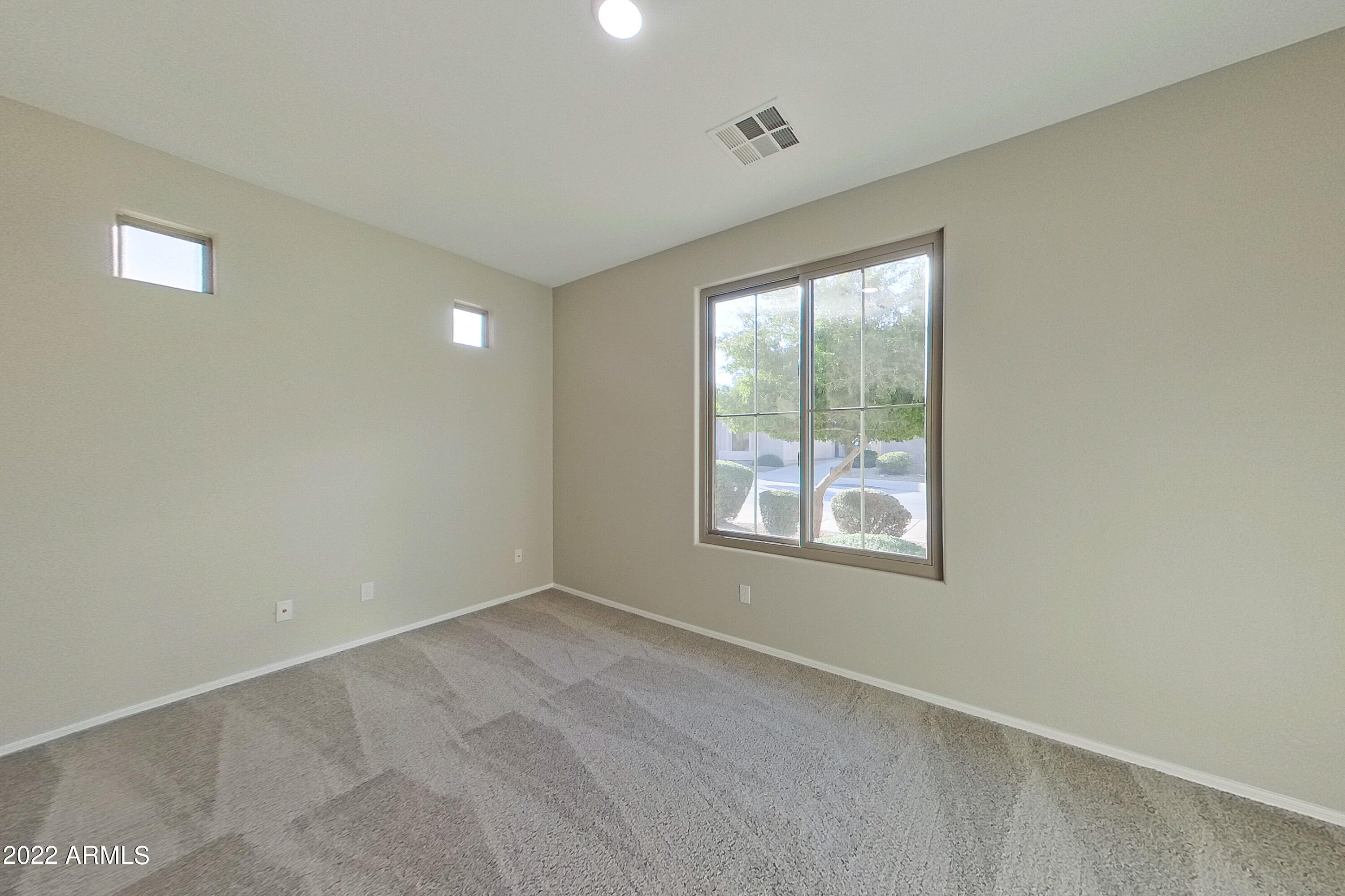 2622 West Florentine Road Phoenix, AZ 85086 - Photo 4 of 45 2622 W Florentine Rd Phoenix-print-004-0