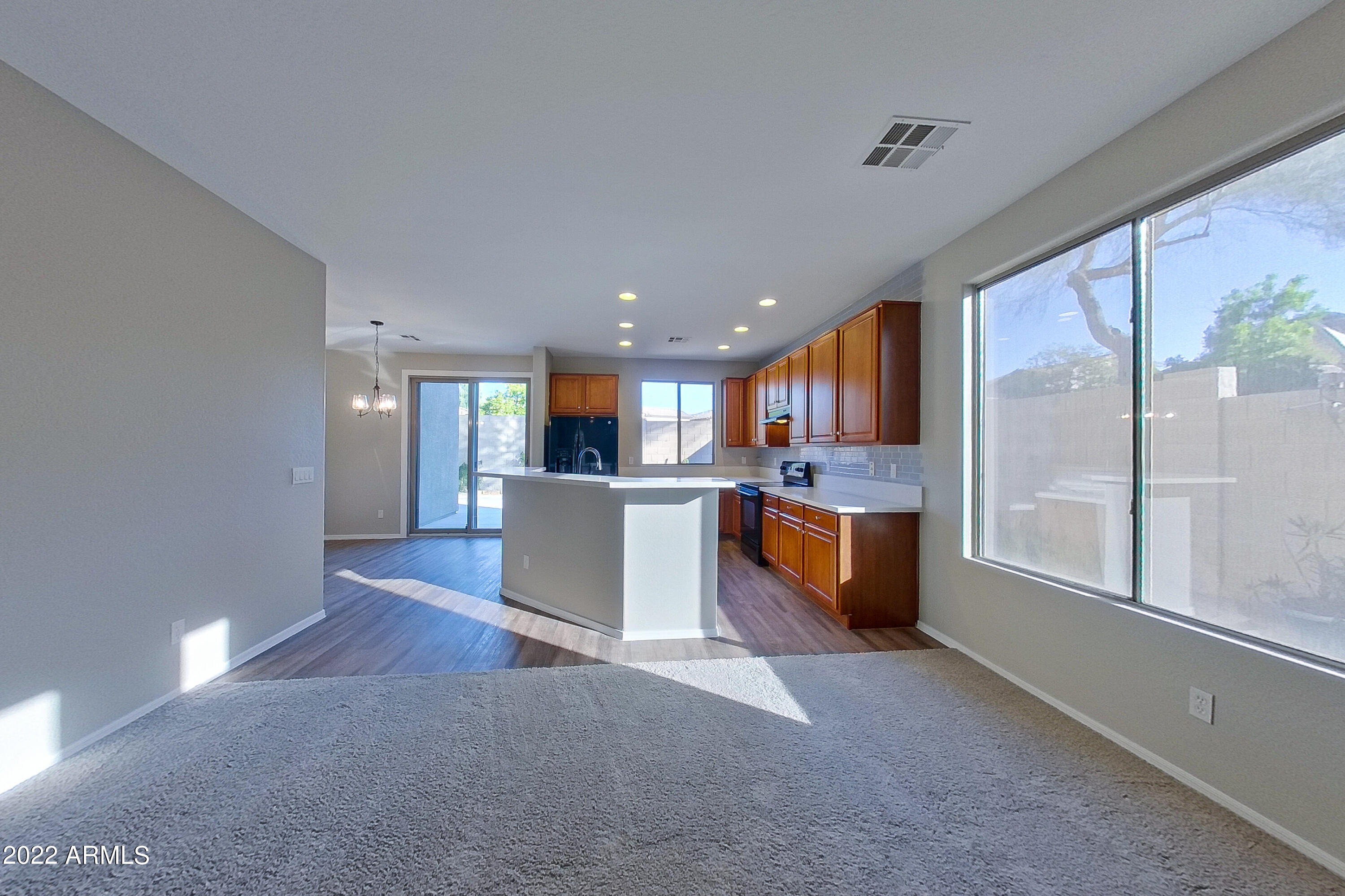 2622 West Florentine Road Phoenix, AZ 85086 - Photo 10 of 45 2622 W Florentine Rd Phoenix-print-012-0