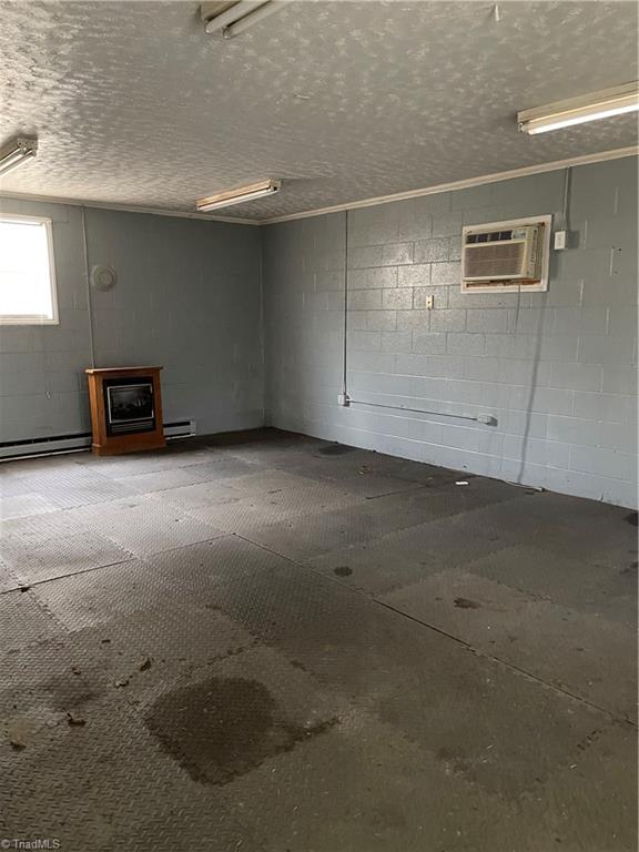 1510 Holly Grove Road Lexington, NC 27292 - Photo 17 of 18 Inside block building