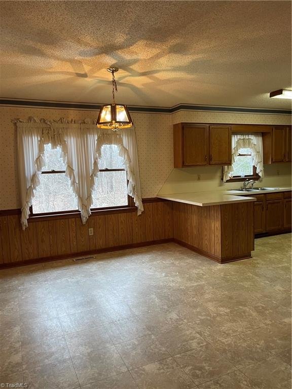 1510 Holly Grove Road Lexington, NC 27292 - Photo 4 of 18 Dining