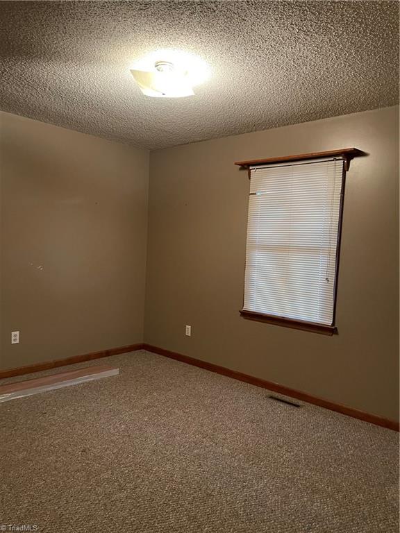 1510 Holly Grove Road Lexington, NC 27292 - Photo 7 of 18