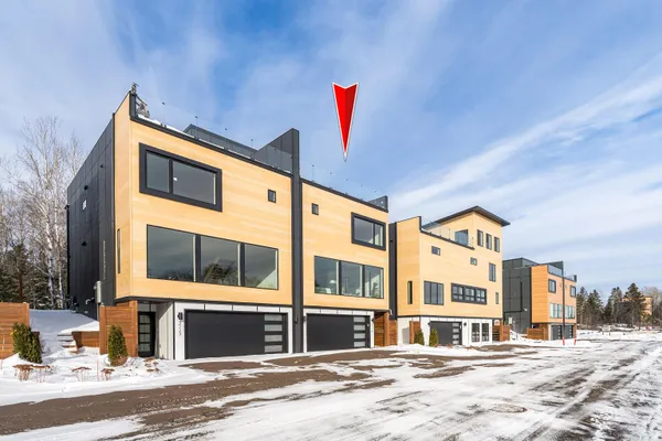 $625,000 | 3725 London Road, Unit 12, Duluth, MN 55804