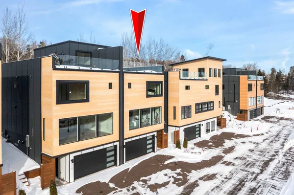 $625,000 | 3725 London Road, Unit 12, Duluth, MN 55804