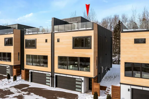 $625,000 | 3725 London Road, Unit 12, Duluth, MN 55804
