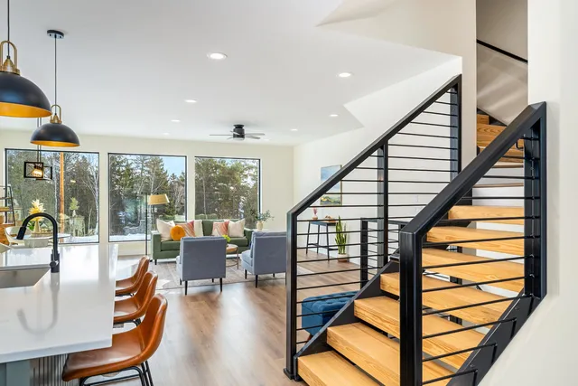 $650,000 | 3725 London Road, Unit 12, Duluth, MN 55804