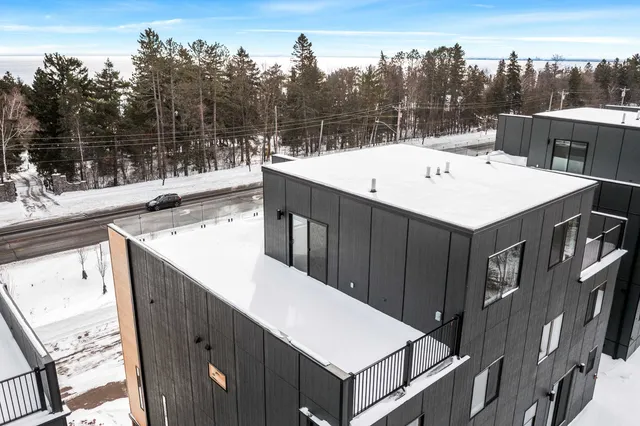 $650,000 | 3725 London Road, Unit 12, Duluth, MN 55804