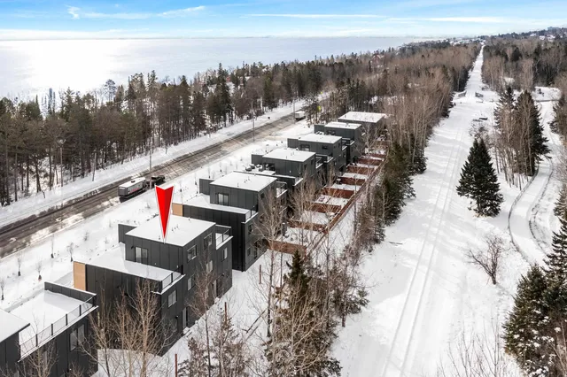 $650,000 | 3725 London Road, Unit 12, Duluth, MN 55804