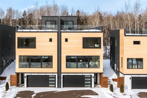 $625,000 | 3725 London Road, Unit 12, Duluth, MN 55804