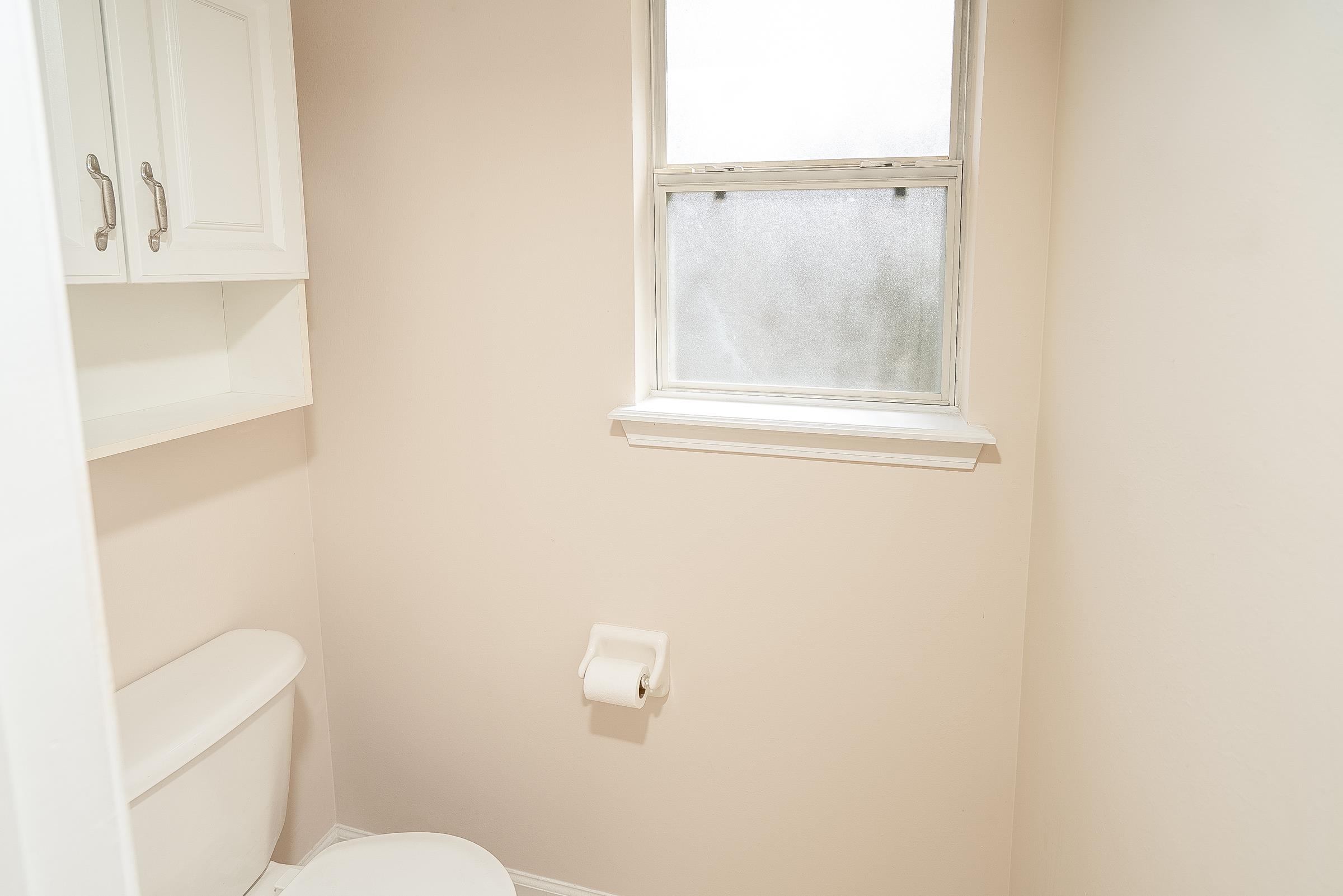 1525 Remington Way St. Augustine, FL 32084 - Photo 40 of 51 a bathroom with a toilet