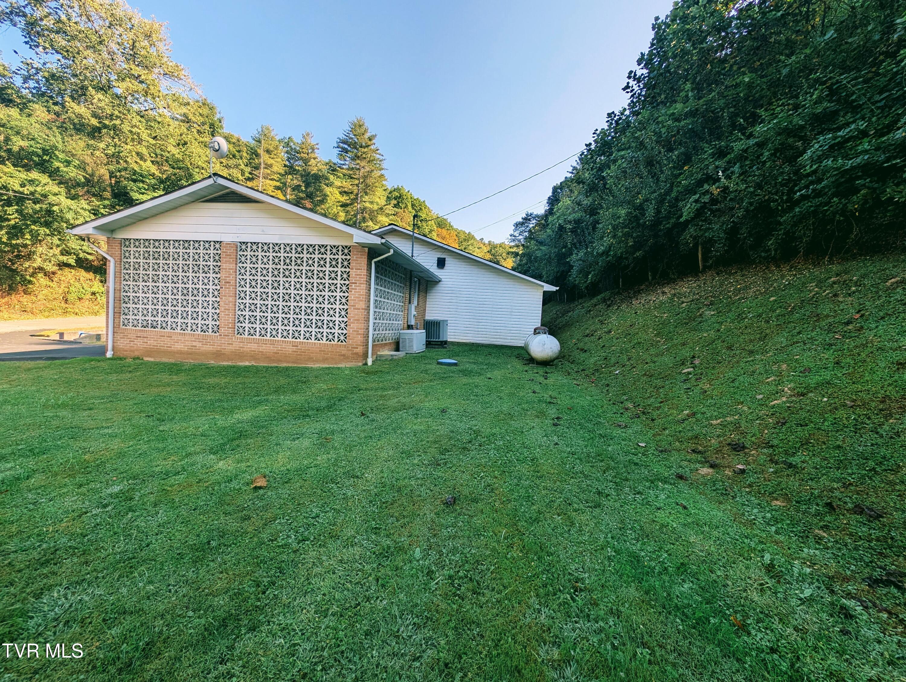 118 Turner Road Clinchco, VA 24226 - Photo 11 of 48 1000017854