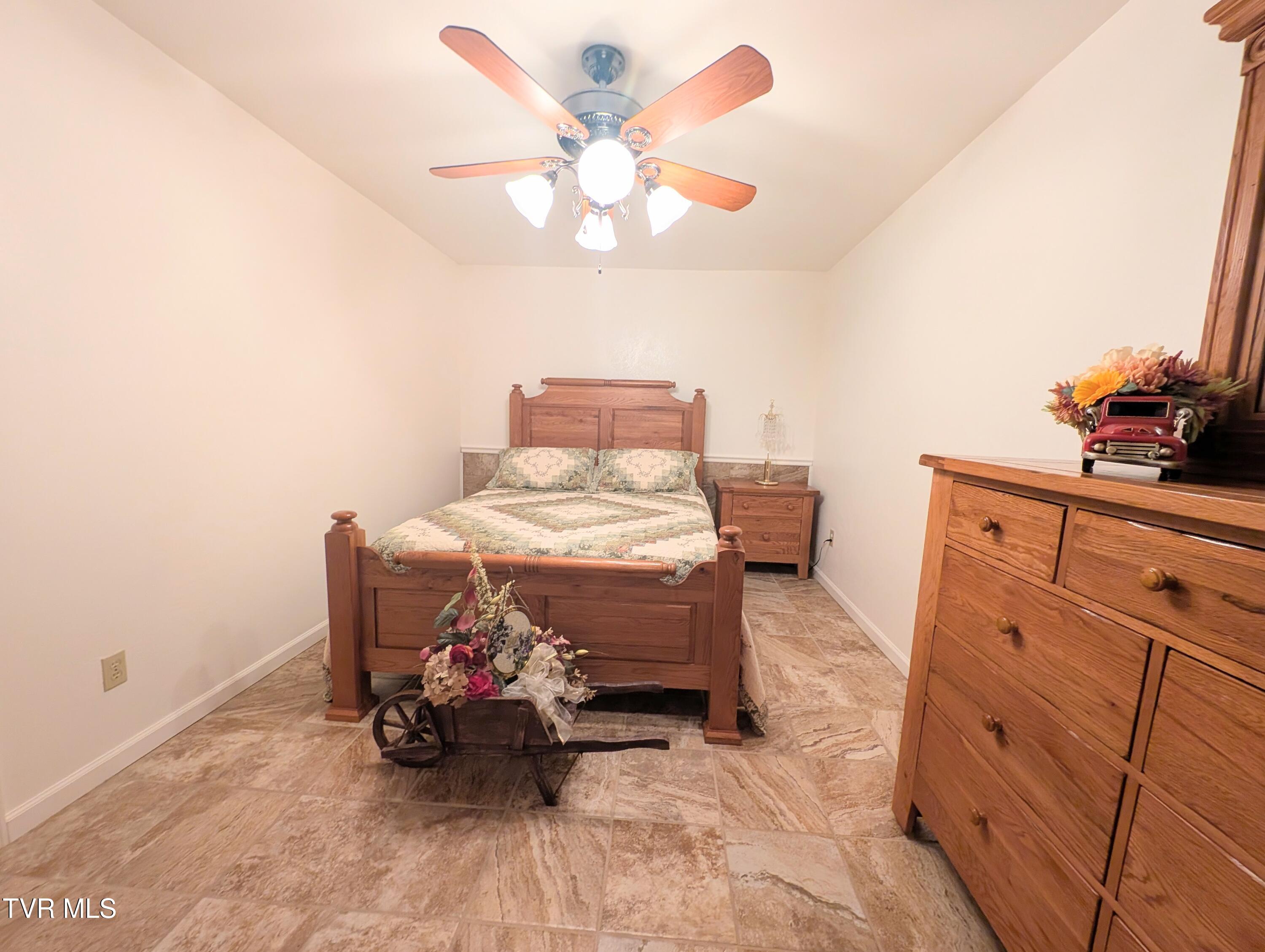 118 Turner Road Clinchco, VA 24226 - Photo 29 of 48 1000017871