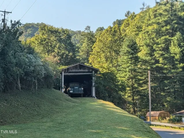 $259,000 | 118 Turner Road, Clinchco, VA 24226